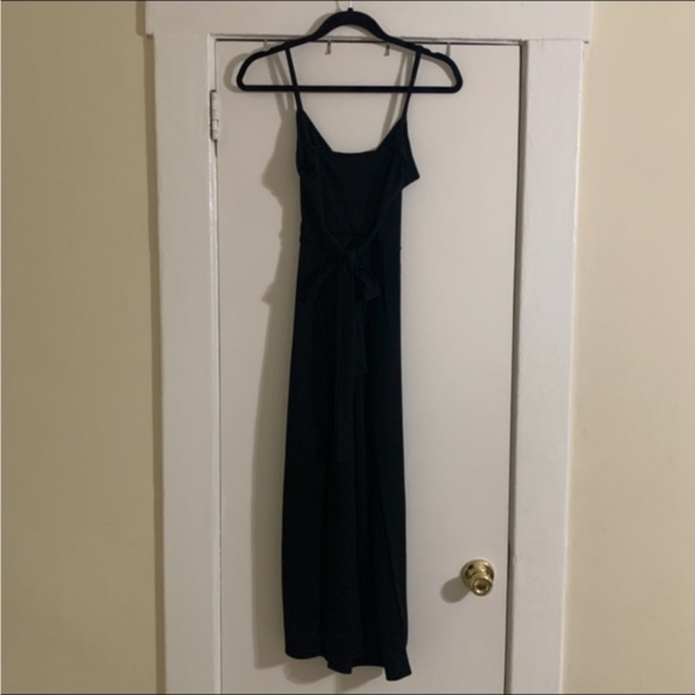 Nasty Gal Black V-Neck Jumpsuit Size 6 - Picture 6 of 10